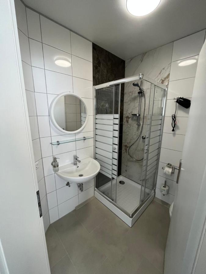 Apartamento Uebernachtung By Tag Kassel Exterior foto